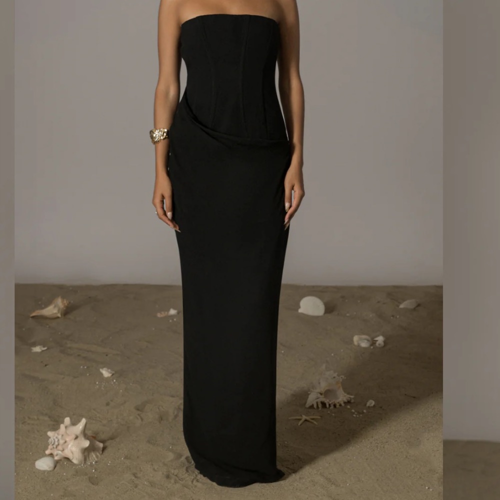 JLUXLABEL Black Journey Linen Maxi Dress. NWT NEVER WORN